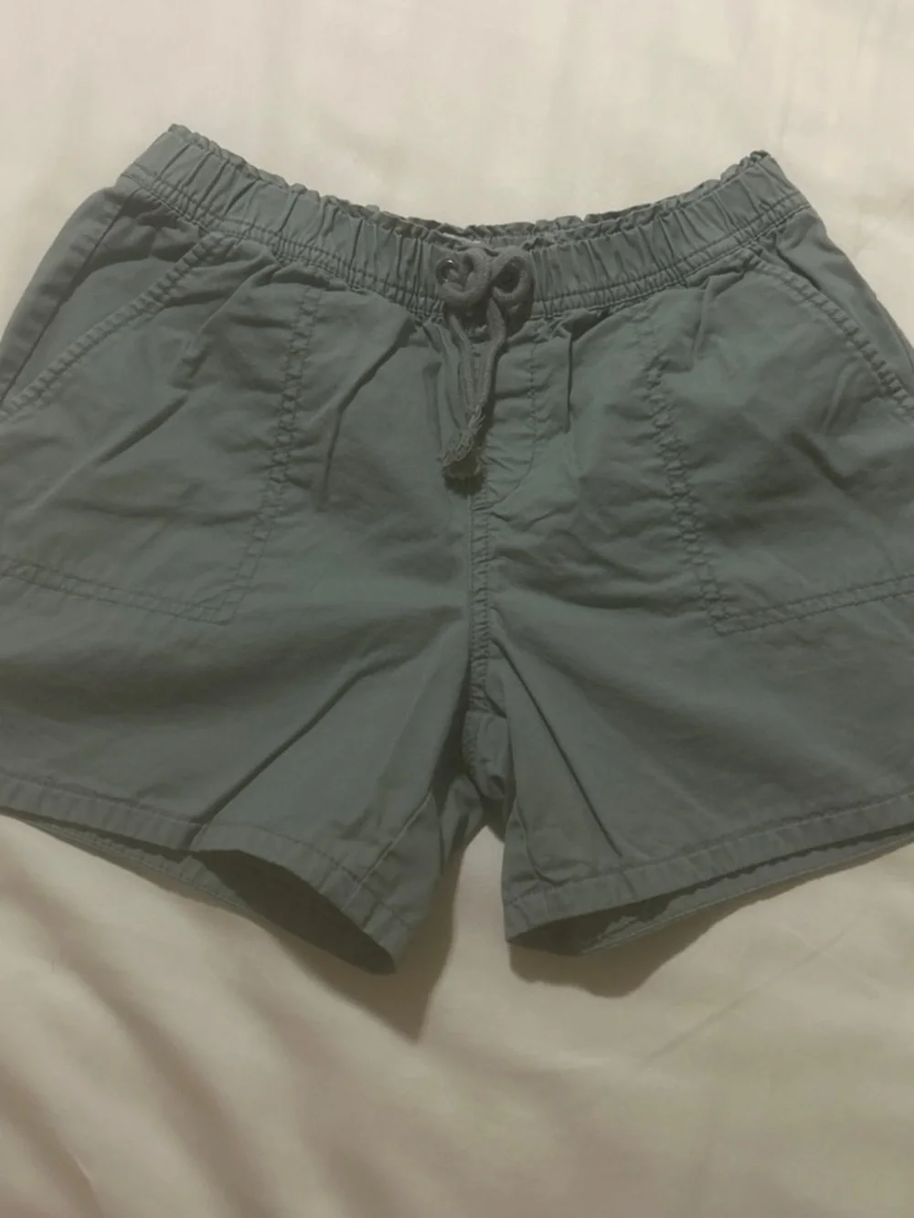 Gap kids green cargo shorts XL